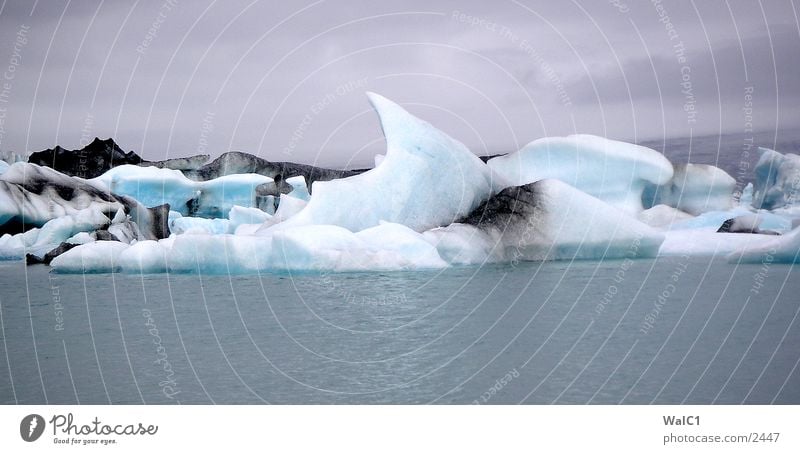 Glacial lake 06 Iceberg Mountain lake Vatnajökull glacier Watercraft Iceland Environmental protection National Park Untouched Europe Nature Power