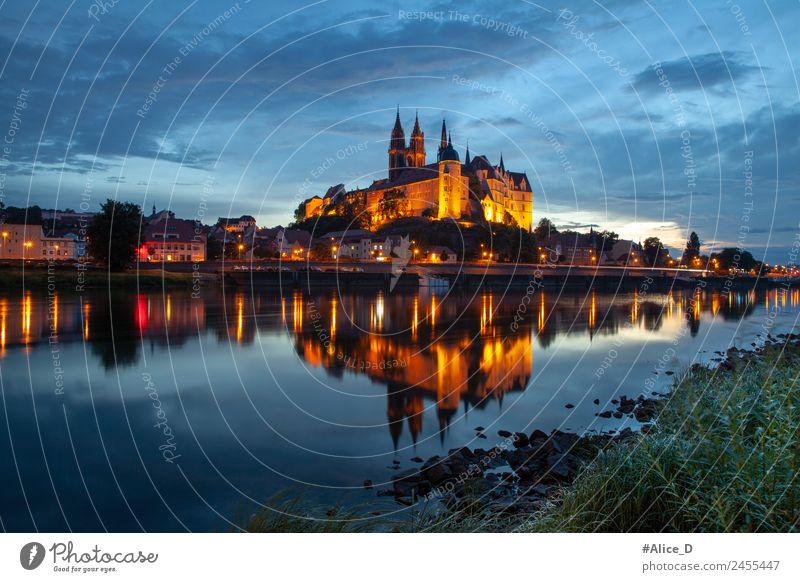 Albrechtsburg castle and town of Meißen with evening lighting Vacation & Travel Sightseeing City trip Architecture Elements Water Night sky River Elbe Meissen