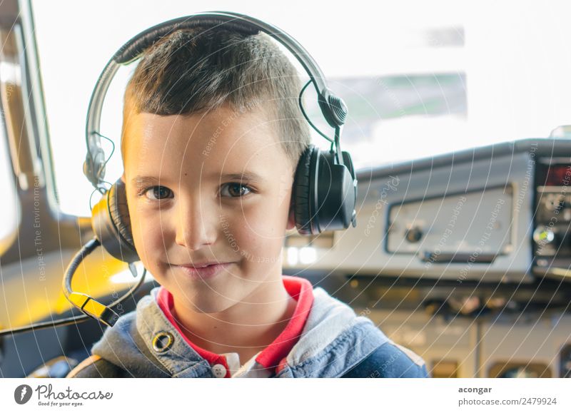 Boy playing to be pilot Work and employment Profession Pilot Human being Masculine Child Boy (child) Infancy 1 3 - 8 years Aviation Airplane In the plane