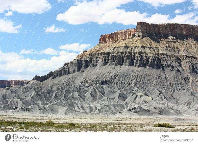 Bad Lands Climbing Mountaineering Environment Nature Landscape Elements Earth Sand Sky Clouds Rock Canyon Erosion Sandstone Table mountain Gutter Adventure