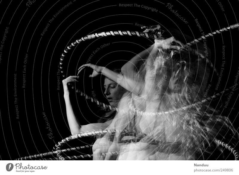 momentum Human being Feminine 1 18 - 30 years Youth (Young adults) Adults Dance Hula hoop Mostly Double exposure Dynamics Swing Spirited stroboscope