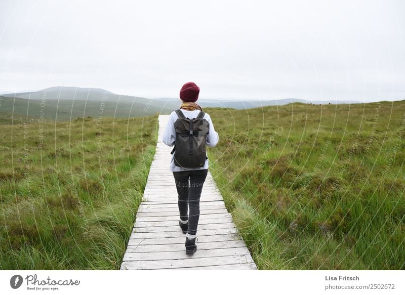 Connemara National Park Ireland, woman with rucksack Vacation & Travel Tourism Trip Mountain Hiking Young woman Youth (Young adults) 1 Human being 18 - 30 years