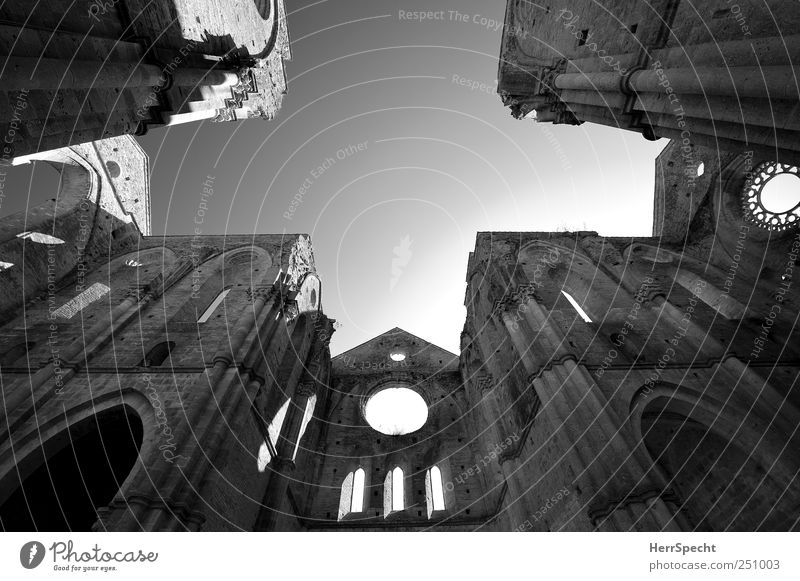 San Galgano Sky Cloudless sky Church Ruin Building Wall (barrier) Wall (building) Tourist Attraction Dark Historic Beautiful Esthetic Monastery chruch Sublime