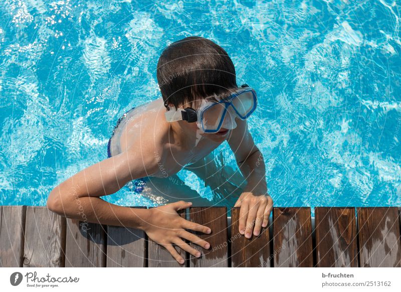 Fun in the water Life Swimming pool Swimming & Bathing Vacation & Travel Summer vacation Child Face Arm Hand Swimming trunks Eyeglasses Dive Cool (slang) Fresh