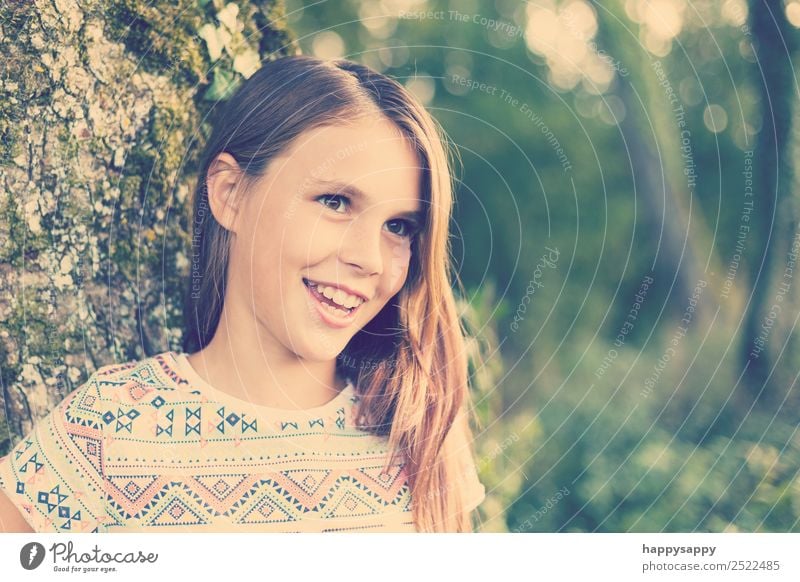 Laughing girl Human being Feminine Girl Sister Youth (Young adults) 1 8 - 13 years Child Infancy Nature Brunette Long-haired Part Smiling Laughter Friendliness