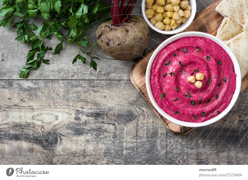 Beet hummus Food Healthy Eating Dish Food photograph Bread Nutrition Vegetarian diet Diet Bowl Table Wood Fresh Red beet Greek Coriander Vegan diet Snack Olive