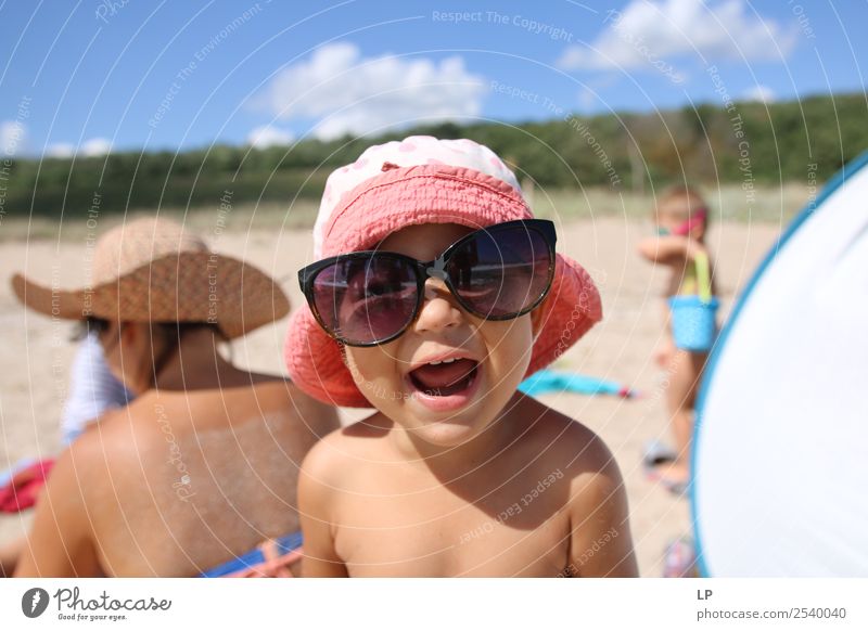 happiness with sunglasses Lifestyle Joy Wellness Well-being Contentment Senses Leisure and hobbies Playing Summer Summer vacation Sun Sunbathing Beach
