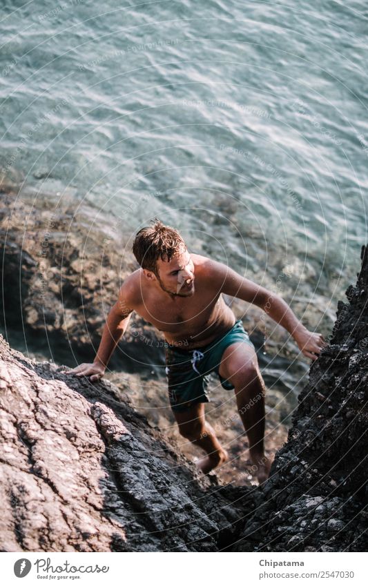 Young man climbing rocks naked Youth (Young adults) Hair and hairstyles Chest 1 Human being Nature Beautiful weather Warmth Fitness To enjoy Vacation & Travel