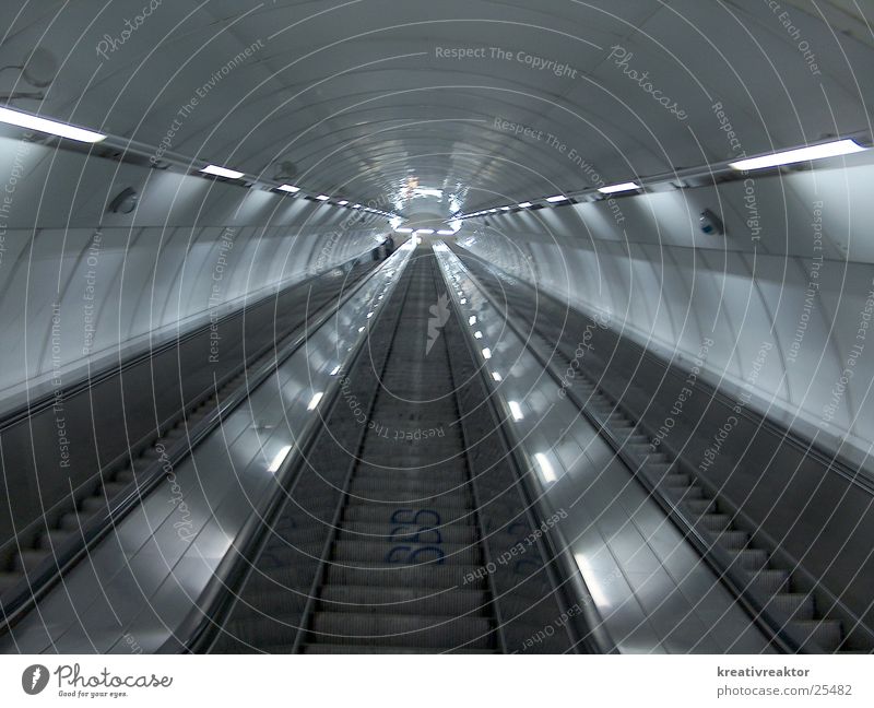 escalator Escalator Hallway Light In transit Electrical equipment Technology Stairs Train station Lighting Vacation & Travel