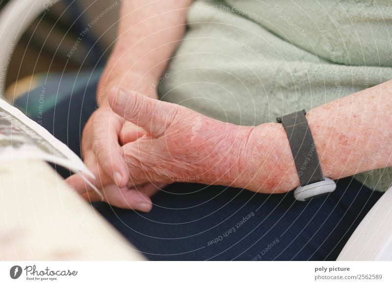 Pensioner keeps her hands crossed Female senior Woman Male senior Man Grandfather Grandmother Adults Senior citizen Life Arm Hand 60 years and older Identity