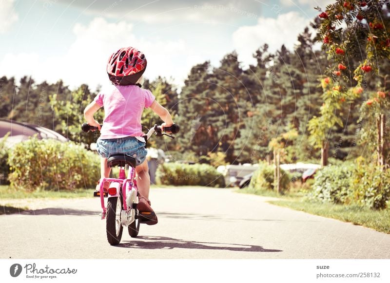 resignation Summer Cycling Bicycle Study Human being Child Toddler Girl Infancy 1 3 - 8 years Environment Beautiful weather Traffic infrastructure