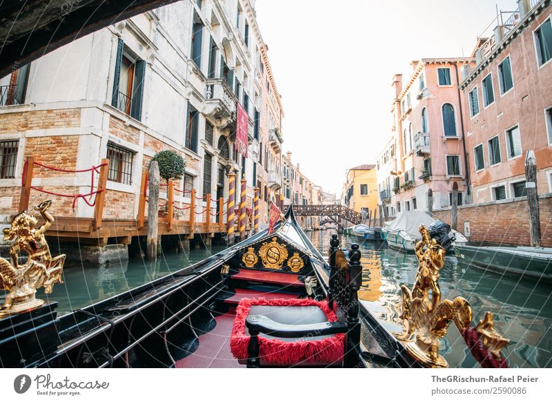 Gondola-Venice Small Town Port City Tourist Attraction Monument Brown Gold Green Red Black White Gondola (Boat) Italy Travel photography Water Navigation