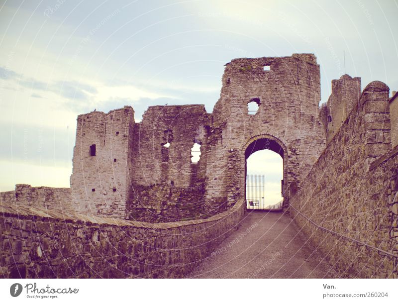 Trim Castle Sky Clouds Ireland Ruin Wall (barrier) Wall (building) Window Gate Tourist Attraction Stone Old Large Blue Red Derelict Destruction Colour photo