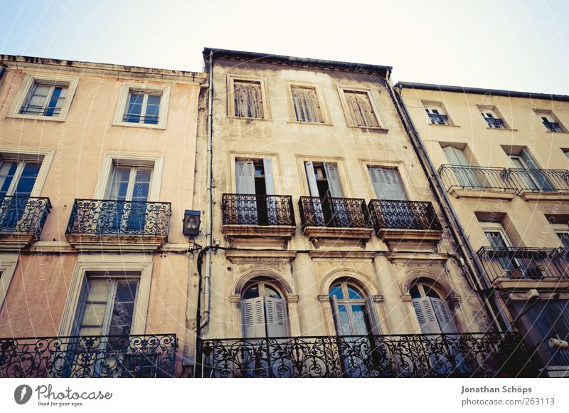 Narbonne XV City trip Summer France Southern France House (Residential Structure) Manmade structures Building Architecture Facade Balcony Window Old Esthetic