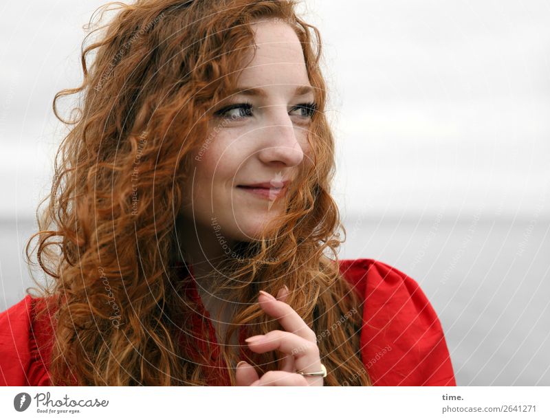 nina Feminine Red-haired Curl Woman Adults 1 Human being Sky coast Baltic Sea Dress Ring Long-haired Observe Relaxation To hold on To enjoy Looking Friendliness