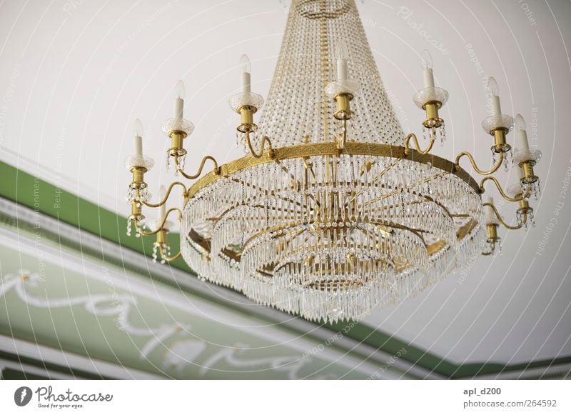 light Elegant Flat (apartment) Interior design Lamp Palace Castle Hang Old Esthetic Authentic Yellow Green White Power Might Contentment Candlestick Chandelier