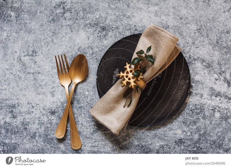 christmas table setting, golden cutlery and nandinas Dinner Plate Fork Spoon Winter Decoration Table Restaurant Easter Thanksgiving Christmas & Advent