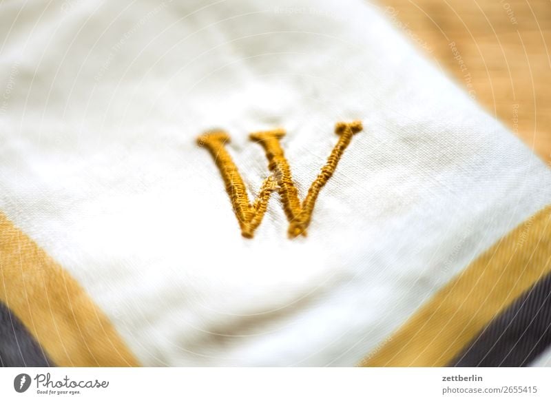 Dabbeljuh Letters (alphabet) Characters Write initial Embroider embroidered Sewing thread Gold Yellow Handkerchief Handcrafts Housekeeping Typography Jewellery