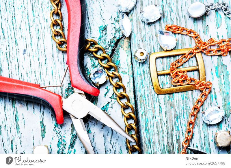 Making of handmade jewellery chain craft necklace gold metal silver fashion jewelry stone bead diamond retro luxury pendant accessory gem precious bracelet