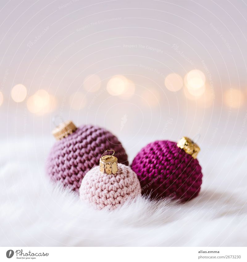 Christmas card with crocheted Christmas balls Christmas & Advent Card Glitter Ball Crocheted Wool Handcrafts Knit Soft Alternative Christmas decoration Blur