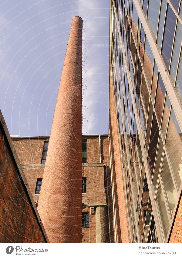 mirroring Duisburg Reflection Long Wall (barrier) Worm's-eye view Structural change Transform Architecture Window pane Tall Change Old fashioned Modern
