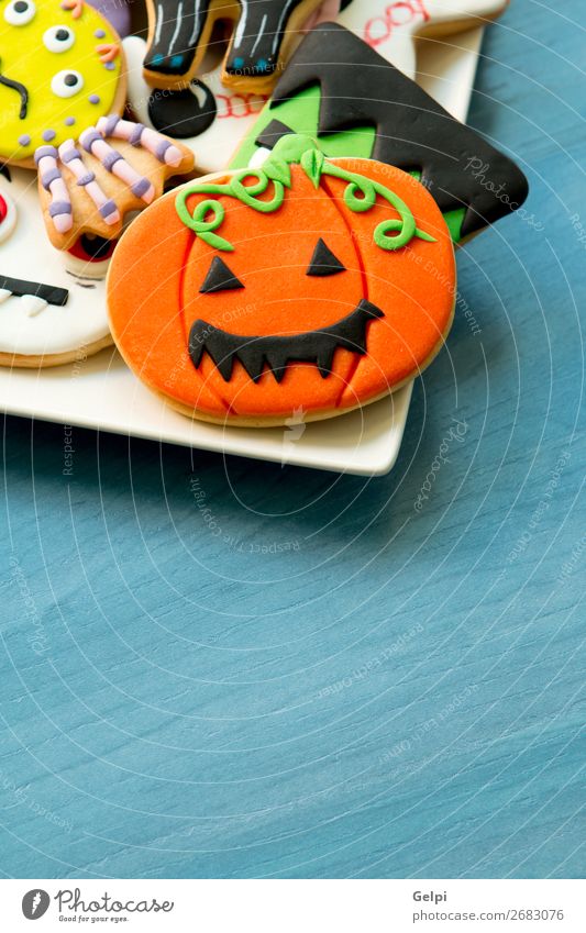 Halloween cookies with different shapes Dessert Plate Joy Face Decoration Table Feasts & Celebrations Hallowe'en Autumn Cat Spider Wood Creepy Delicious Black