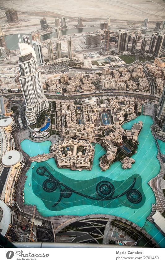 Desde lo mas alto Dubai Emiratos Ärabes Asia Town Port City Downtown Observatory Swimming pool fuente Tourist Attraction Build Observe rascacielo desierto Arena