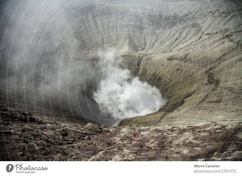 Dentro del Crater Nature Landscape Elements Earth Sand Fire Volcano bromo Crater rim crater Island Java Indonesia Observe humo interior de cráter Caldera