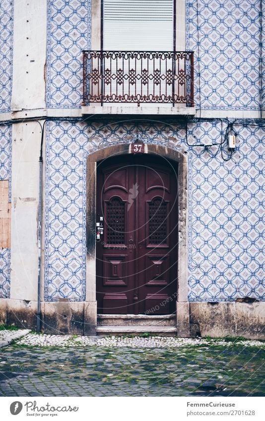 Door in Portugal House (Residential Structure) Vacation & Travel Living or residing Tile Facade Multicoloured Travel photography Colour photo Exterior shot