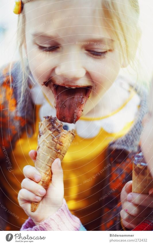 mine is yours,too! Chocolate Waffle Nutrition Eating Slow food Joy Happy Healthy Contentment Oktoberfest Child Girl Infancy Face Mouth 1 Human being 3 - 8 years