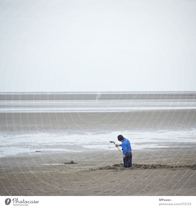 last "men" standing Playing Children's game Human being Masculine Boy (child) Infancy 1 8 - 13 years Landscape Sky Coast Beach North Sea Baltic Sea Ocean Island