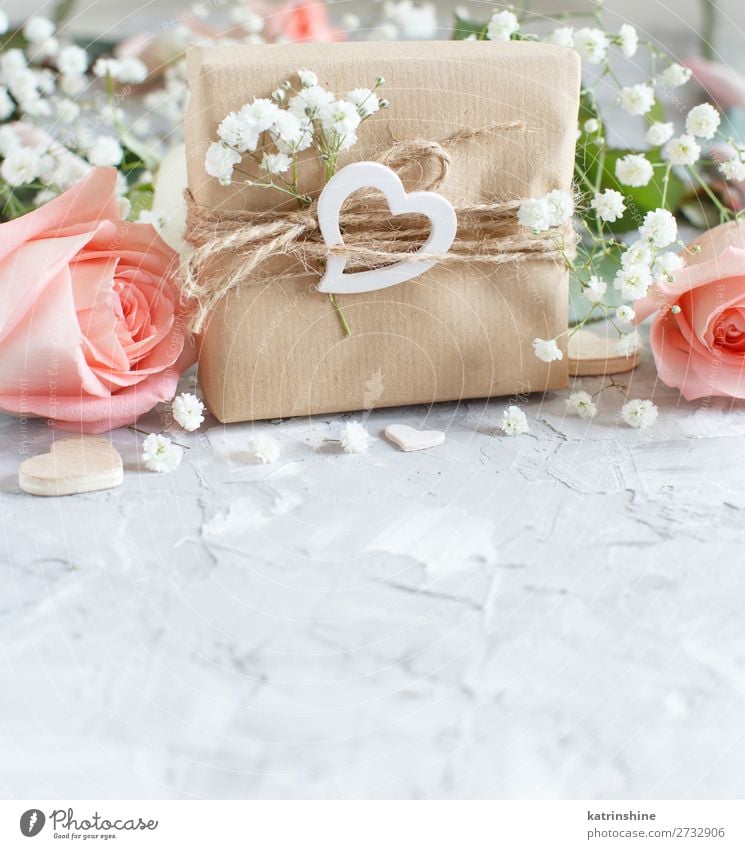 Gift box with roses and small white flowers Beautiful Decoration Valentine's Day Wedding Craft (trade) Woman Adults Flower Blossom Wood Heart Small Above Gray