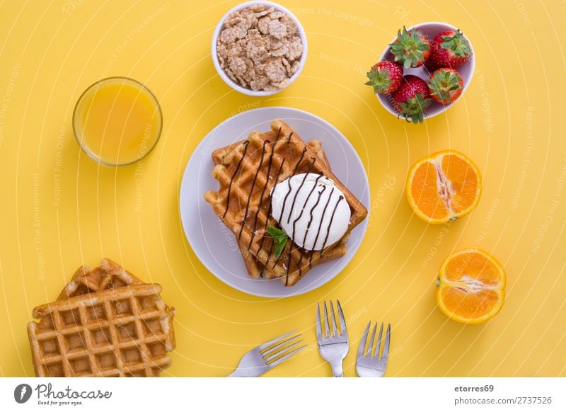 Breakfast belgian with waffles with ice and fruit Waffle Dessert Ice cream Belgian Belgium White Yellow Candy Food Healthy Eating Food photograph