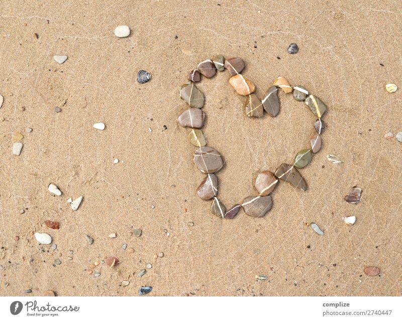 Beach Stone-Heart Happy Beautiful Healthy Alternative medicine Life Well-being Vacation & Travel Summer vacation Sunbathing Ocean Valentine's Day Mother's Day