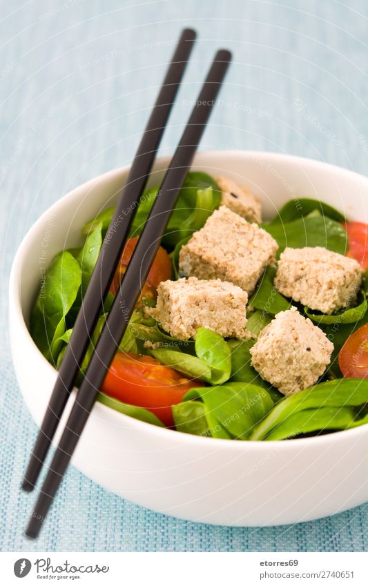Vegan tofu salad with tomatoes and lamb's lettuce in bowl Salad Tofu Tomato Lamb's lettuce Healthy Healthy Eating Diet Vegan diet Vegetarian diet Leaf Chopstick
