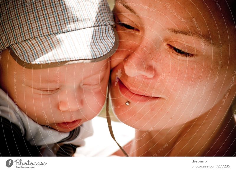 motherly love Baby Mother Adults Face 2 Human being 0 - 12 months 30 - 45 years Embrace Together Happy Cuddly Joie de vivre (Vitality) Safety (feeling of) Love