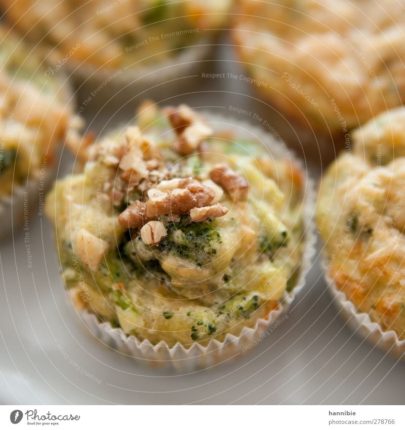 Broccoli cheese muffins, homemade Food Dough Baked goods Nutrition Breakfast Lunch Buffet Brunch Organic produce Vegetarian diet Delicious Brown Yellow Green