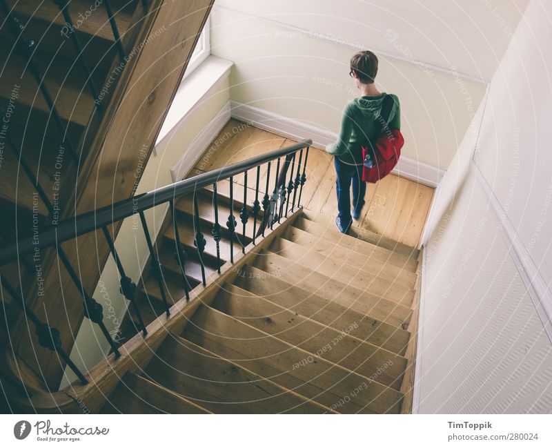 2,5 Stairs House (Residential Structure) Going Staircase (Hallway) Banister Landing Downward Ascending Bag Woman Geometry Town Hip & trendy Interior shot