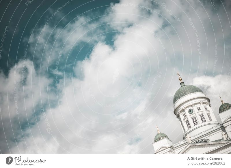 let's meet in Helsinki Finland Capital city Port City Downtown Old town House (Residential Structure) Dome Manmade structures Building Architecture Facade