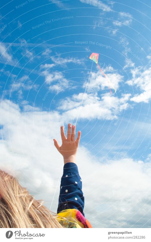 Fly, kite! Fly! Playing Freedom Summer Summer vacation Sun Thanksgiving Child Toddler Girl Boy (child) 1 - 3 years 3 - 8 years Infancy Sky Beautiful weather