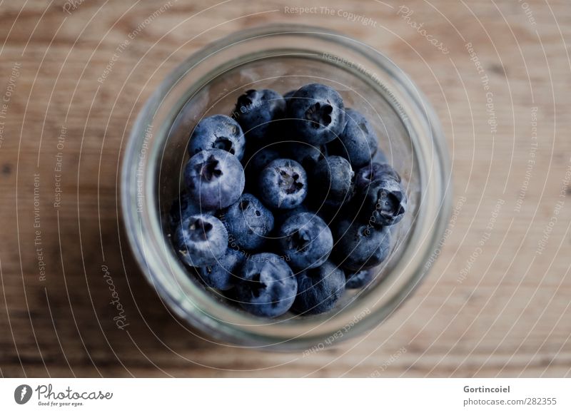 Blue berries Food Fruit Nutrition Organic produce Vegetarian diet Diet Glass Fresh Healthy Delicious Brown Blueberry Wooden table Food photograph Berries
