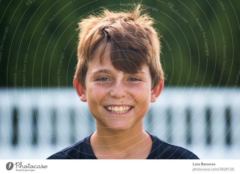 Summer Portrait Lifestyle Healthy Human being Masculine Child Head 1 8 - 13 years Infancy Smiling Playing Free Friendliness Happiness Fresh Happy Funny Natural