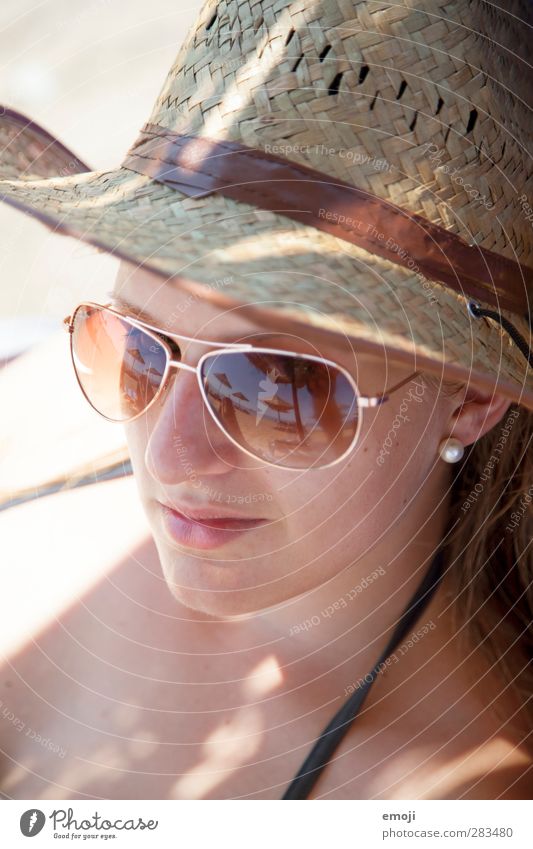 beach II Feminine Young woman Youth (Young adults) Face 1 Human being 18 - 30 years Adults Summer Beautiful weather Warmth Hot Sunglasses Sunhat Colour photo