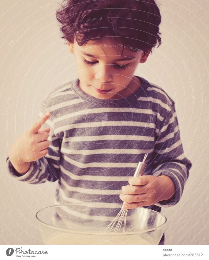 hmmm delicious Dairy Products Candy Nutrition Bowl Joy Kitchen Masculine Child Boy (child) Infancy 1 Human being 3 - 8 years Authentic Delicious Sweet Warmth