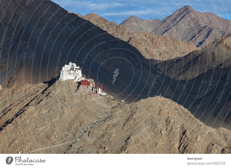 How I wish you were here Architecture Deserted Church Tourist Attraction Loneliness Uniqueness Namgyal Monastery Leh Ladakh Mountain Himalayas Lanes & trails