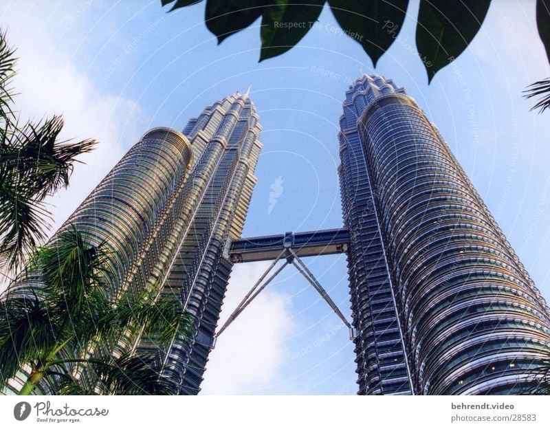 Petronas Towers Petronas Twin Towers Malaya Kuala Lumpur Steel Building High-rise Architecture Level Bridge Upward Skyward Vertical Steel construction