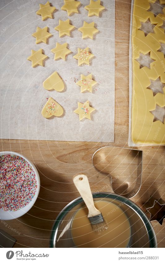 Christmas bakery biscuits Dough Baked goods Candy Nutrition Organic produce Joy Happy Christmas & Advent To enjoy Cookie cookie cutter Yolk Paintbrush Granules