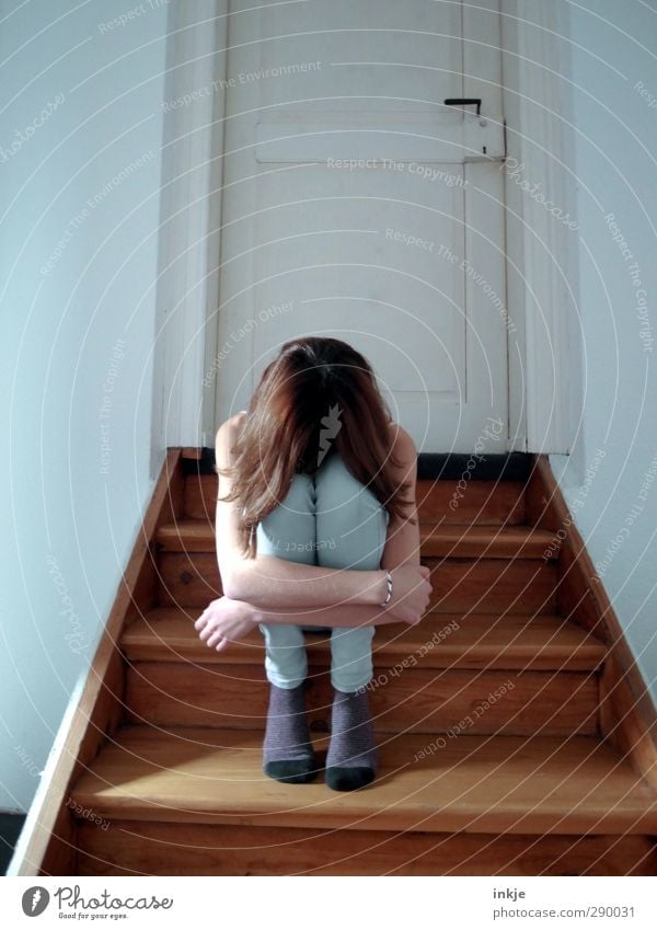 Do you have to? | sorrow Girl Infancy Life Body 1 Human being 8 - 13 years Child Stairs Door Crouch Sit Sadness Emotions Moody Grief Reluctance Pain Loneliness