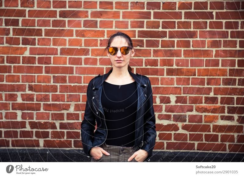 Woman with sunglasses Human being Feminine Young woman Youth (Young adults) Adults 18 - 30 years House (Residential Structure) Esthetic Beautiful Self-confident