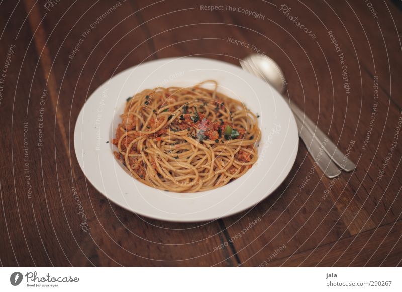 spaghetti al tonno Food Seafood Dough Baked goods Spaghetti Tuna fish Nutrition Lunch Organic produce Italian Food Crockery Plate Cutlery Fork Spoon Delicious